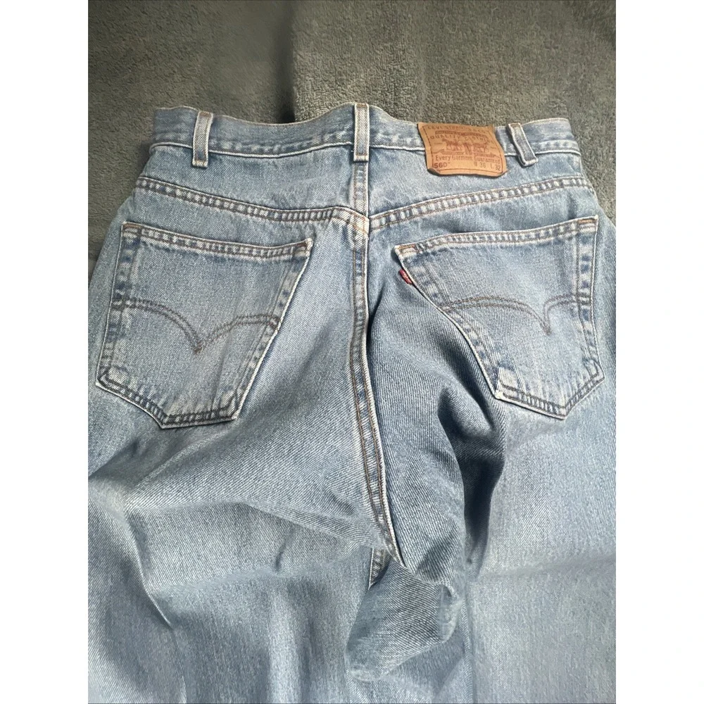 Vintage Levis 560 Jeans Mens 36x32 Loose Tapered Leg Denim Baggy Made in USA 90s